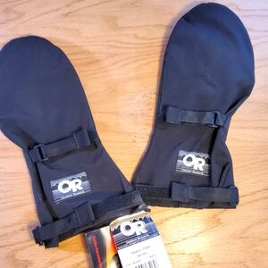 Outdoor Research Mitt Shell. NWT